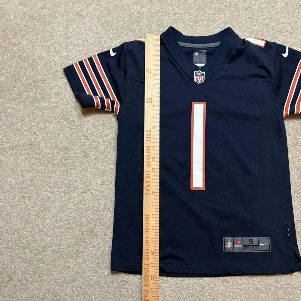 Nike Chicago Bears Justin Fields Jersey Boys Small 8 Blue NFL Football On Field